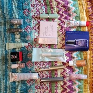 New, 15 piece Various Cosmetics Bundle, 14 Deluxe Samples + 1 full size